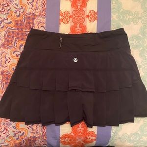 Lululemon Ruffle skirt reg 2